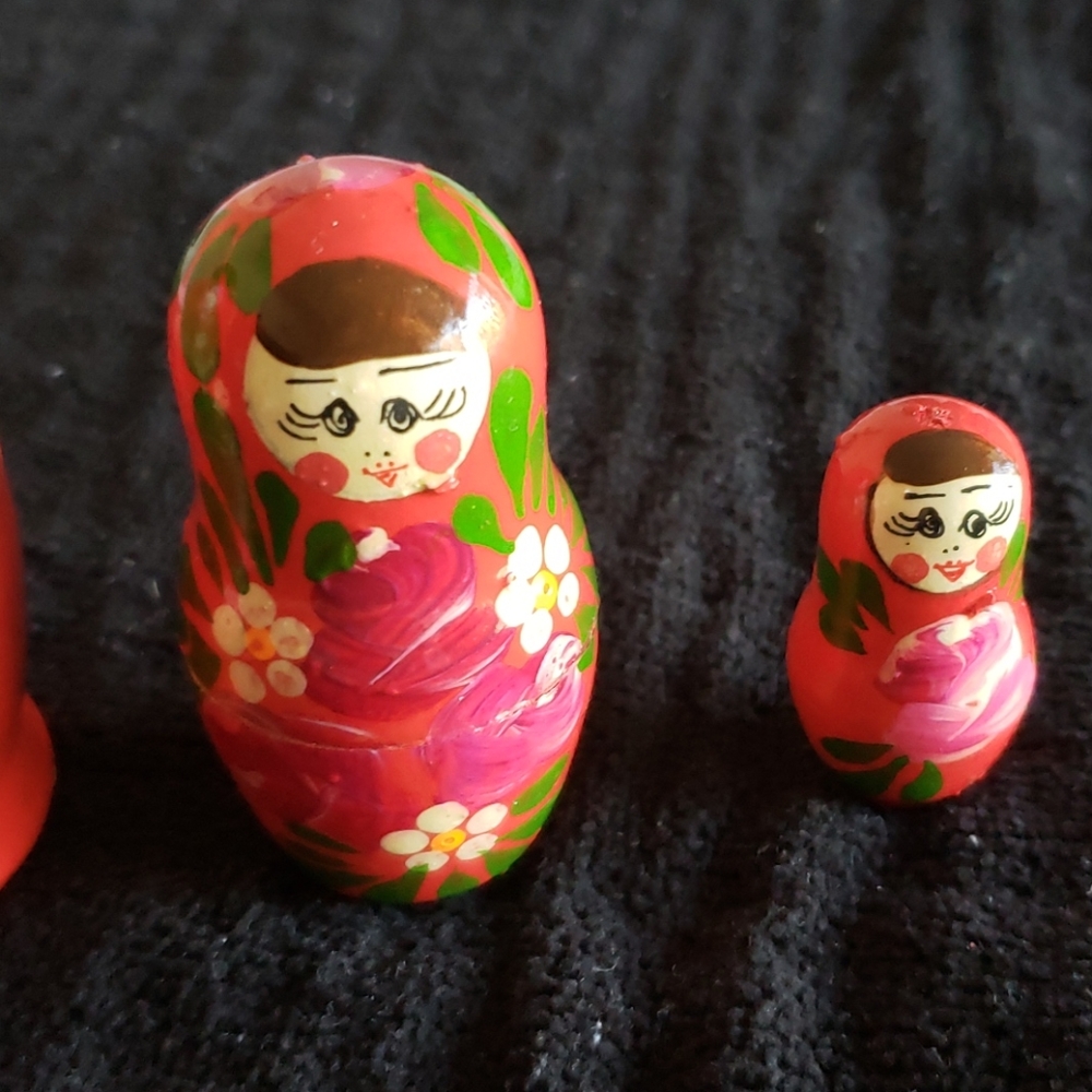 Nesting Dolls. - Picture 3 of 8
